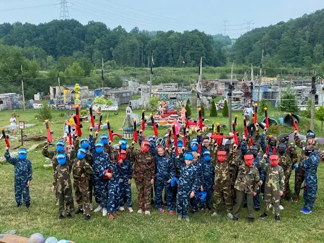 Imprezy integracyjne w Arenie Mocy - paintball dla zespołów